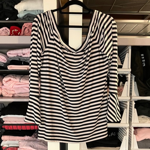 NWT DNKY Black & White Striped Shirt/Sweeping Cuffs - Picture 2 of 9